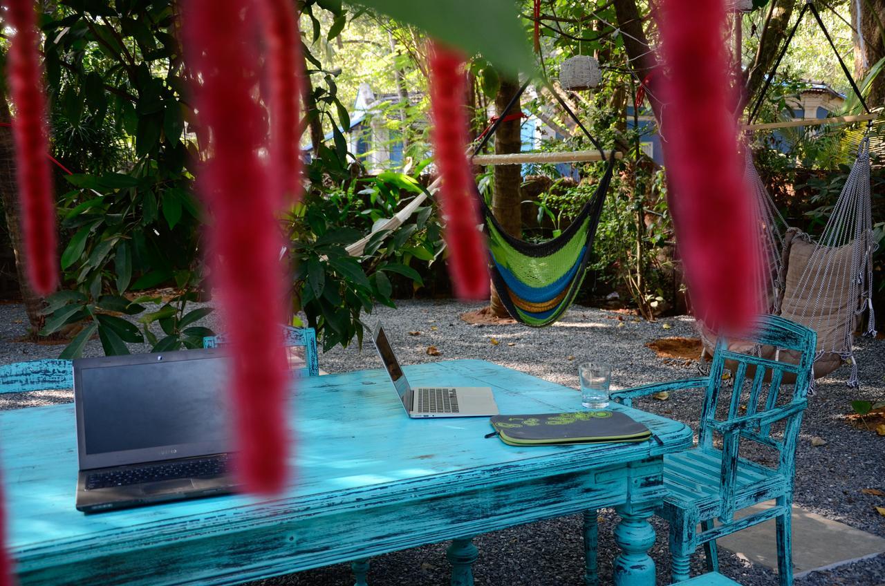 Auberge de jeunesse Woke Arpora Extérieur photo
